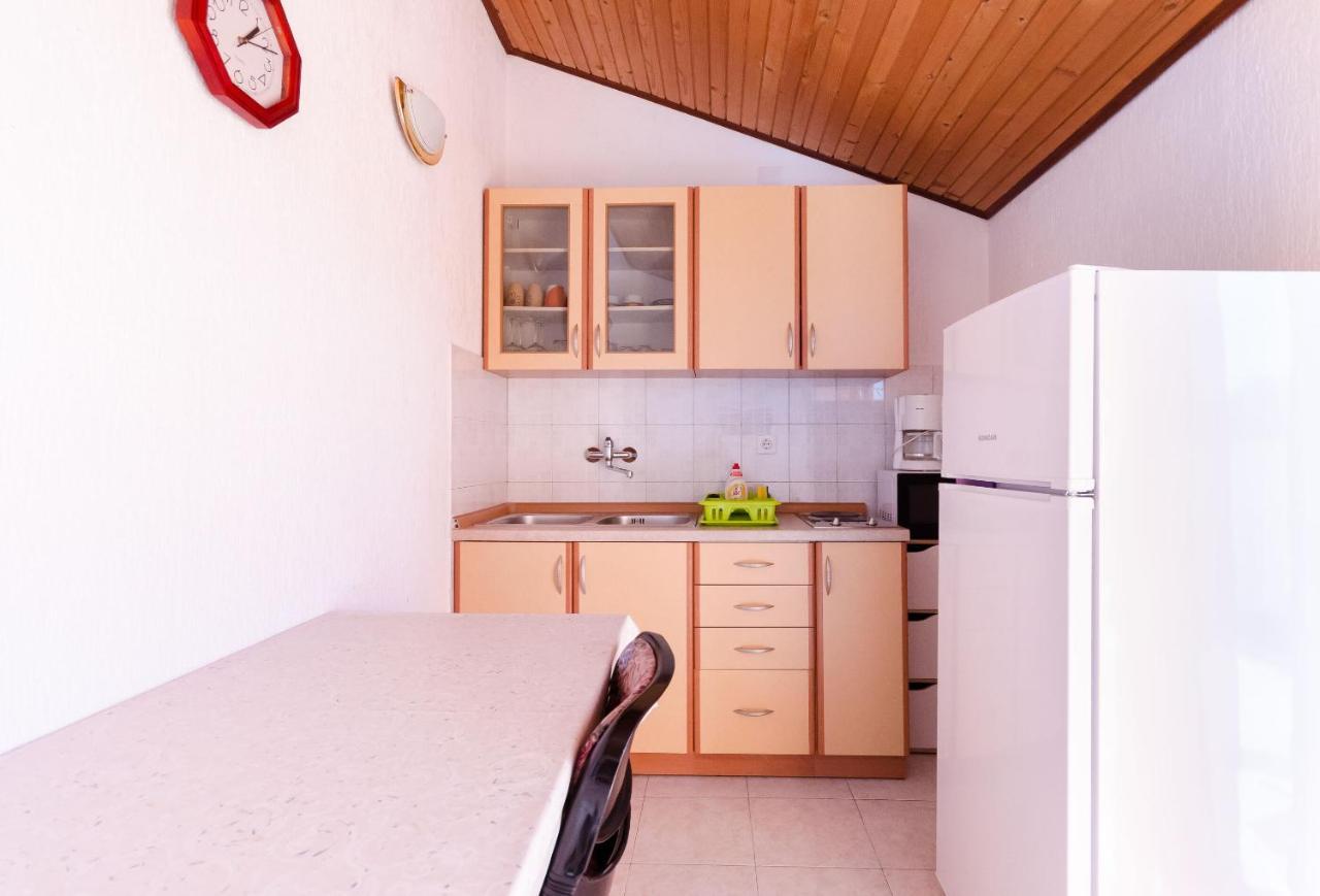 לופאר Apartments Ljubica J מראה חיצוני תמונה